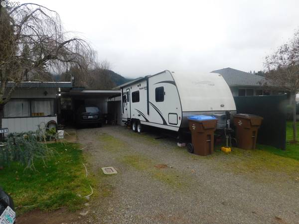 181 ECKLUND ST, Canyonville, OR 97417