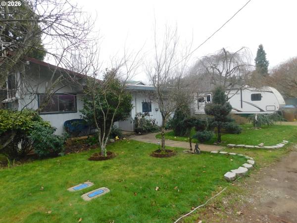 181 ECKLUND ST, Canyonville, OR 97417