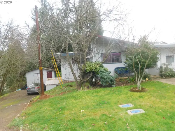 181 ECKLUND ST, Canyonville, OR 97417