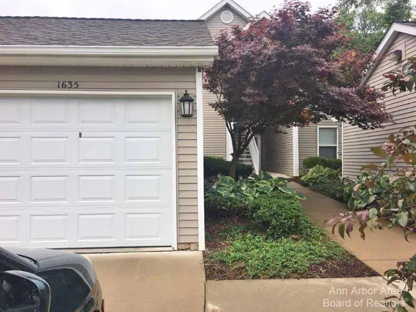 1635 Weatherstone DR, Pittsfield Charter Twp, MI 48108