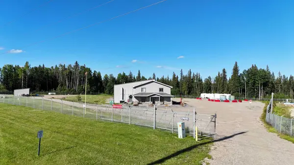 317 Rodeo RD, Edson, AB T7E 0B6