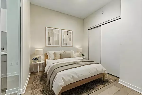 Toronto, ON M6C 0A4,840 St Clair AVE W #203