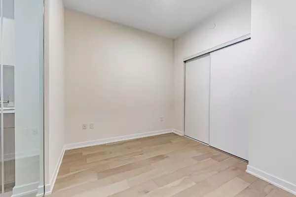 Toronto, ON M6C 0A4,840 St Clair AVE W #203