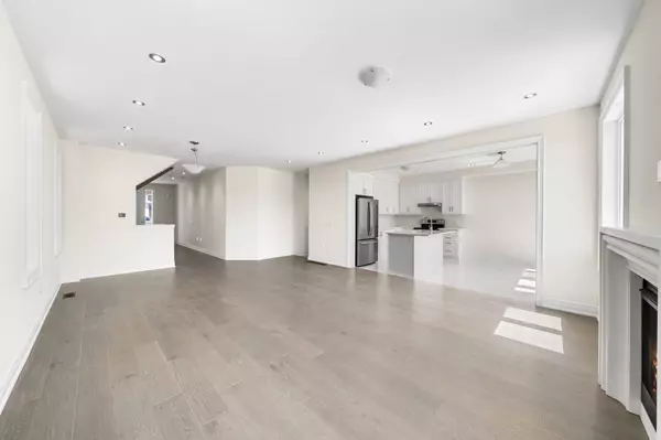 East Gwillimbury, ON L9N 0Z1,261 Seaview HTS