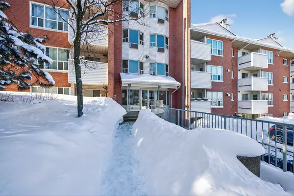 120 Bell Farm RD #309, Barrie, ON L4M 6J2