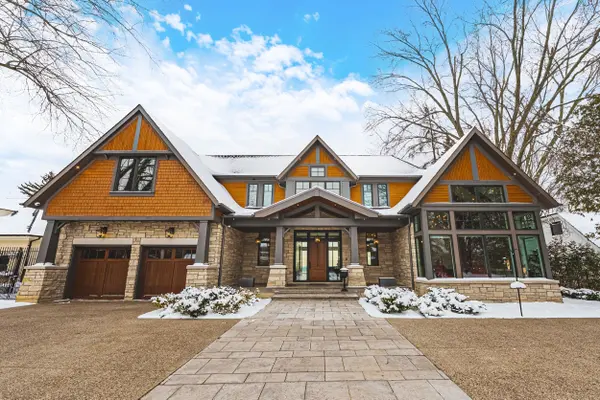 140 Secord LN, Burlington, ON L7L 2H7