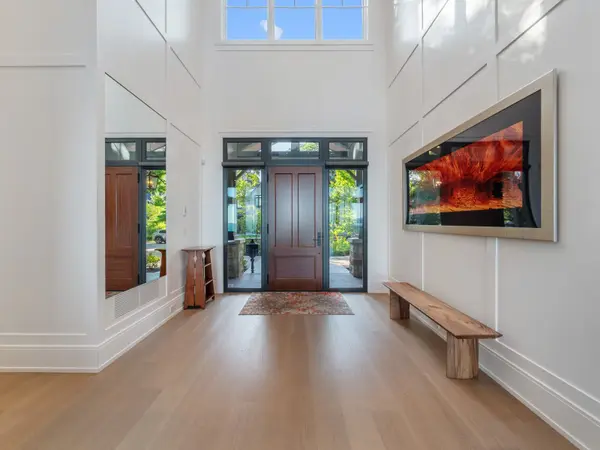 140 Secord LN, Burlington, ON L7L 2H7