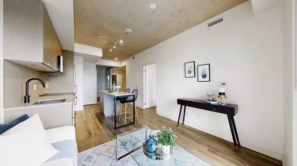 1808 St. Clair AVE W #402, Toronto W02, ON M6N 0C1