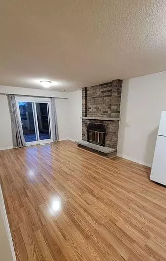 Brampton, ON L6X 2S1,44 Rotherglen CT