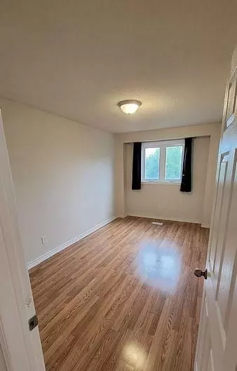 Brampton, ON L6X 2S1,44 Rotherglen CT