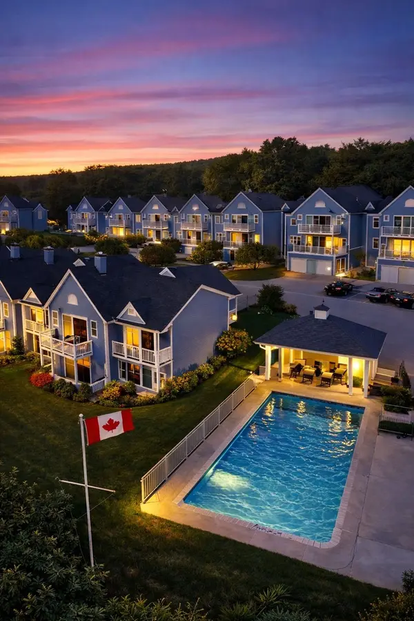 374 FRONT ST #20, Central Elgin, ON N5L 1E9