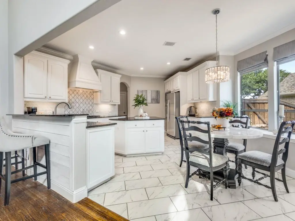 2806 Spring Oaks Drive, Highland Village, TX 75077