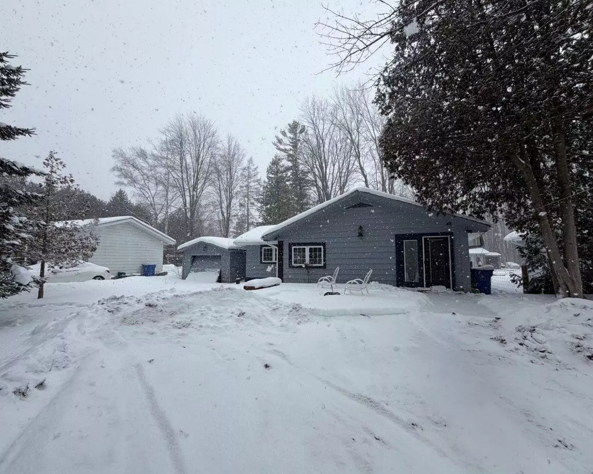 Georgina, ON L0E 1R0,26826 Park RD