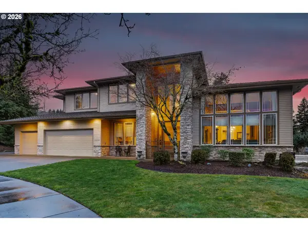 11737 SE BROCKENHURST CIR, Happy Valley, OR 97086