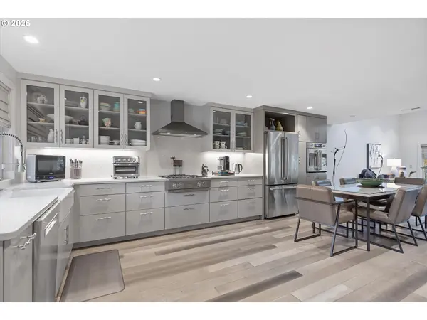 240 GREENRIDGE DR, Lake Oswego, OR 97035