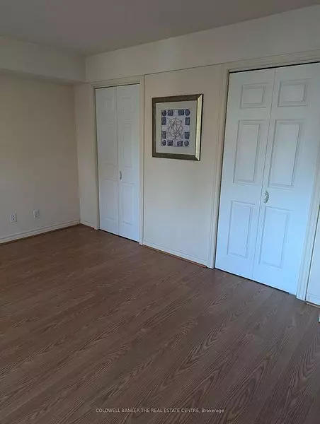 Barrie, ON L4N 0W4,49 Jacobs TER #212