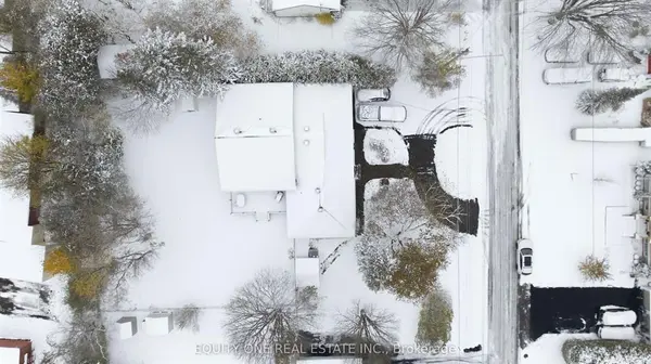 17 Savage DR, Stittsville - Munster - Richmond, ON K2S 1B9