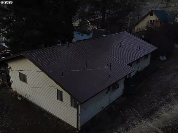 Canyon City, OR 97820,107 REBEL HILL RD