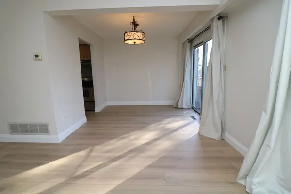 Toronto, ON M1V 1R8,175 ALEXMUIR BLVD #50