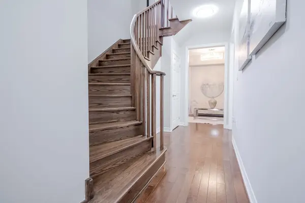 1297 Apollo ST, Oshawa, ON L1K 3E7