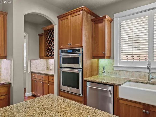 28571 SW MORNINGSIDE AVE, Wilsonville, OR 97070