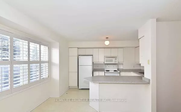 Toronto, ON M4H 1R3,2C Leaside Park DR