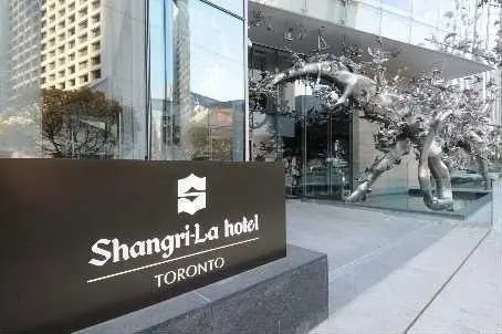 180 University AVE #5504, Toronto C01, ON M5H 0A2