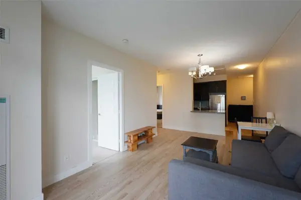 Toronto C08, ON M4Y 0A4,28 Linden ST #1408