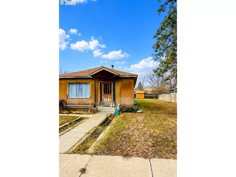1917 ASH ST, Baker City, OR 97814