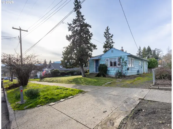 Roseburg, OR 97470,764 NE NASH ST