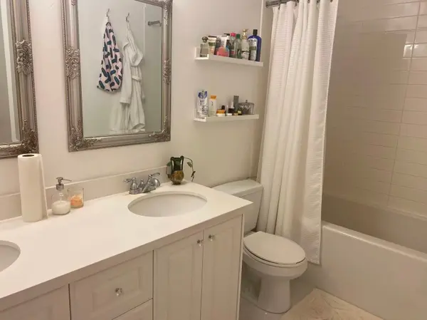 Toronto W01, ON M6S 5B5,105 The Queensway WAY #3105