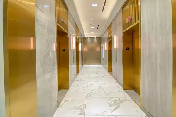 Vaughan, ON L4K 0J7,950 Portage Pkwy #4008