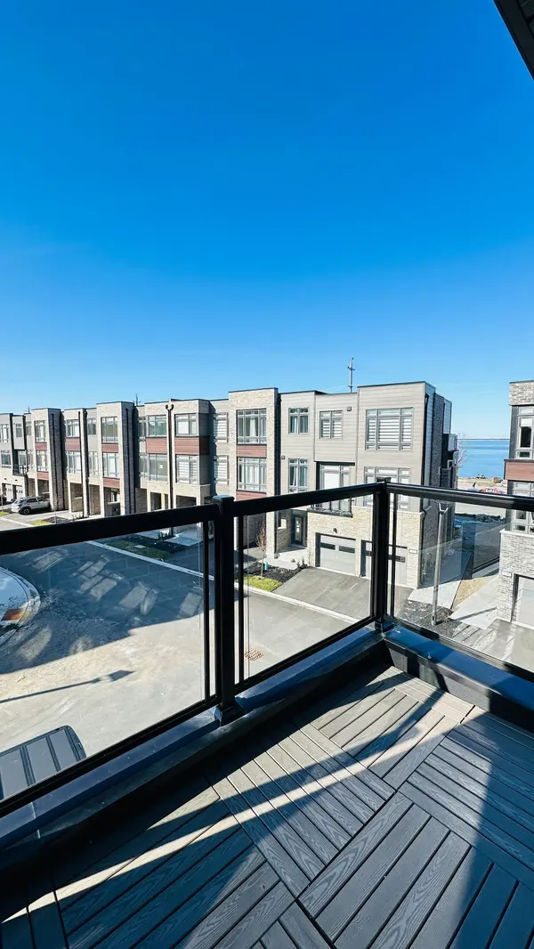 67 Wyn Wood LN, Orillia, ON L3V 8P7