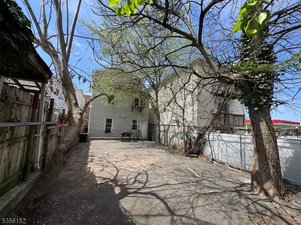 200 Bergen Street, Newark City, NJ 07103