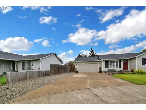 Creswell, OR 97426,958 BUSH LN