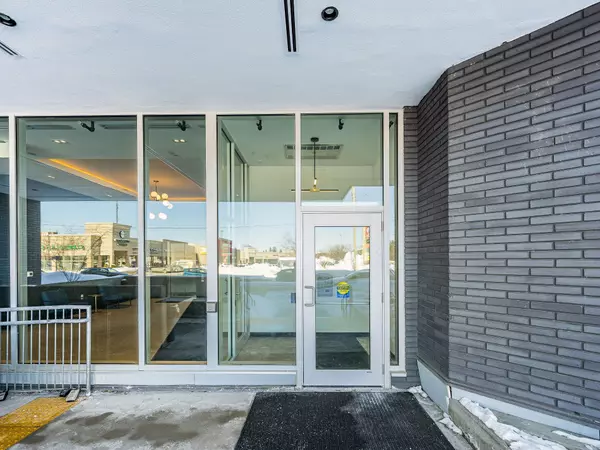 Barrie, ON L9J 0M1,430 Essa RD #217