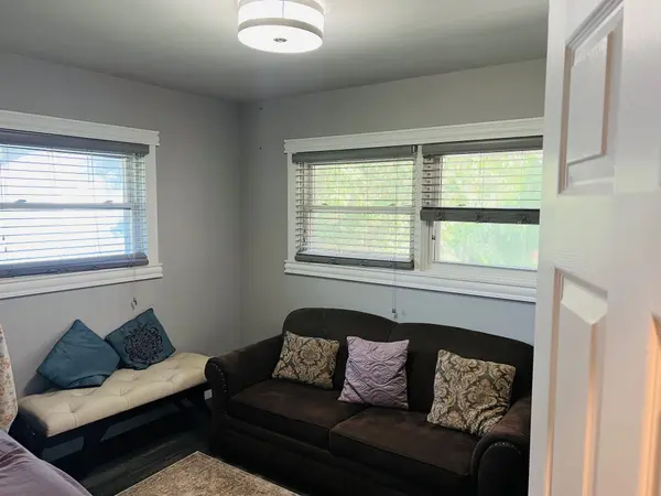 13409 Hwy 7 N/A #Upper Level, Halton Hills, ON L7G 4S4