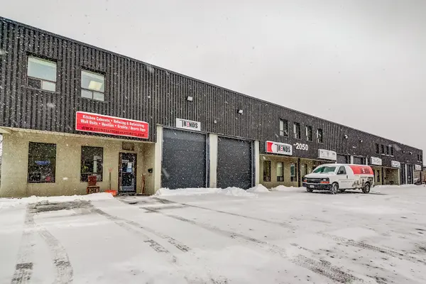 2050 Speers RD #1, Oakville, ON L6L 2X8