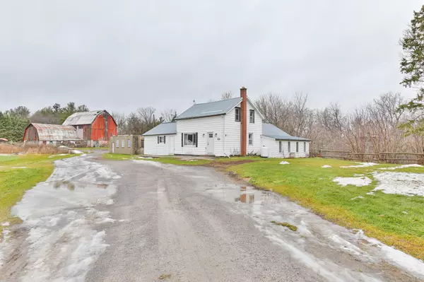 256 Moira RD, Centre Hastings, ON K0K 3E0