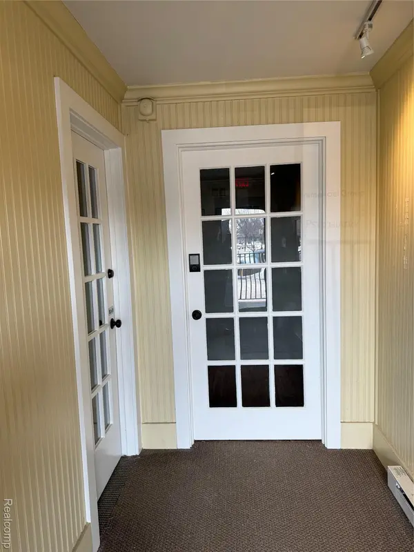 240 Martin #100, Birmingham, MI 48009