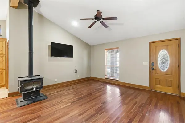 200 N Elm Lane, Tolar, TX 76476