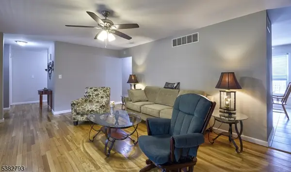 402 Frank Applegate Rd, Jackson Twp., NJ 08527