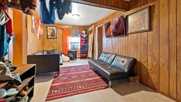 414 Market St, Paterson City, NJ 07501