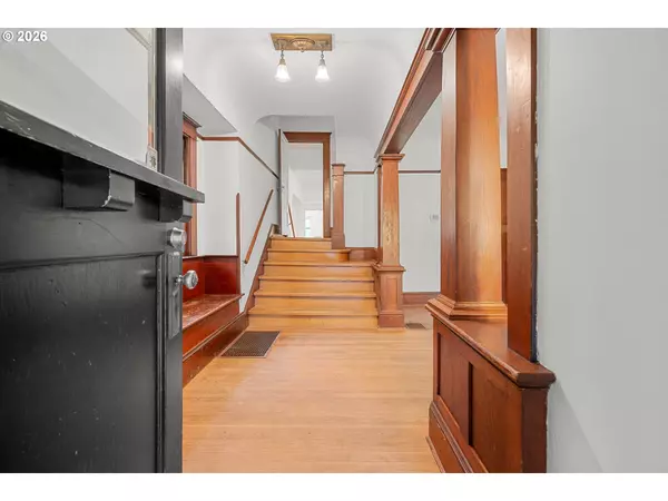 Portland, OR 97232,2516 NE CLACKAMAS ST