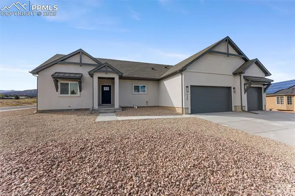 438 Miners RD, Canon City, CO 81212