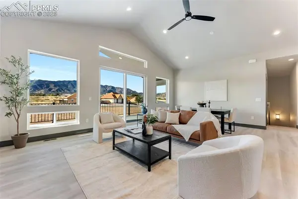 438 Miners RD, Canon City, CO 81212