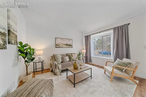 10578 Hyacinth LN, Highlands Ranch, CO 80129