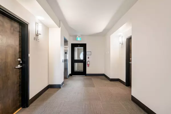 Brockville, ON K6V 0C7,1109 Millwood AVE #302