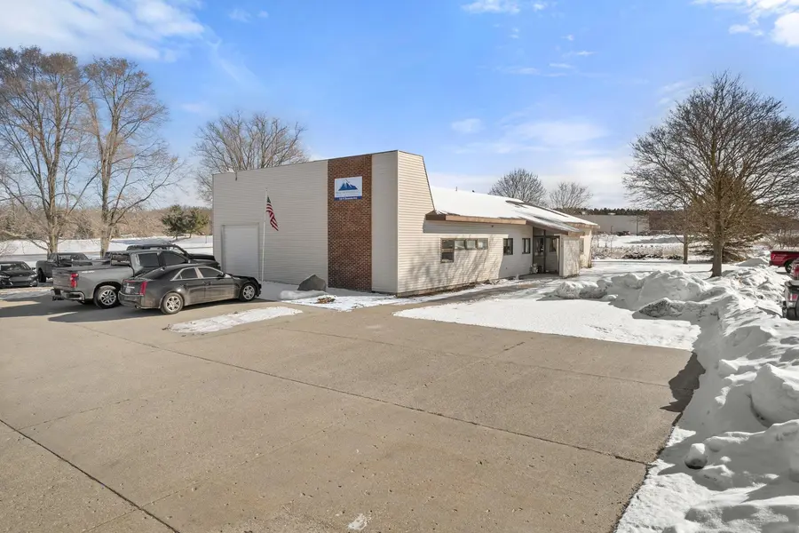 110 N Bronson AVE, Big Rapids Twp, MI 49307