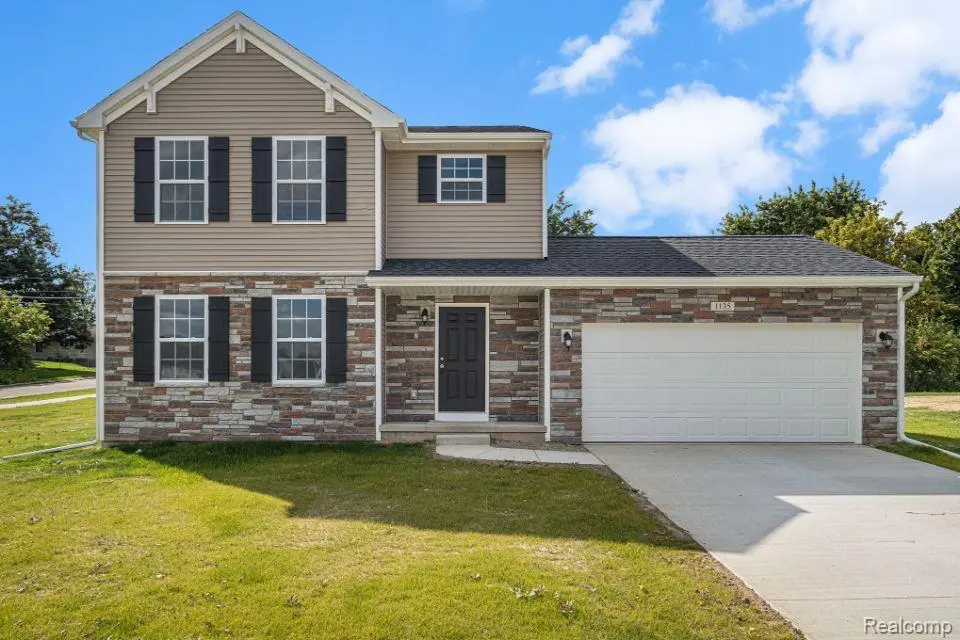 1135 LANCASTER ST, Lapeer, MI 48446